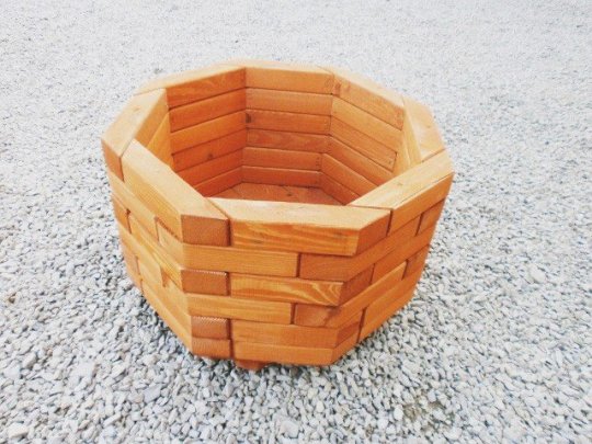 Großer achteckiger Blumentopf