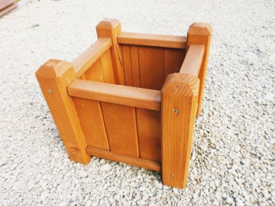 Kleiner quadratischer Topf