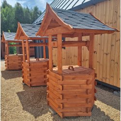 Brunnen mit Schindeln