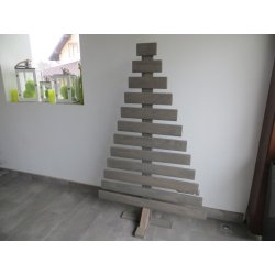Weihnachtsbaum aus Brettern - flach