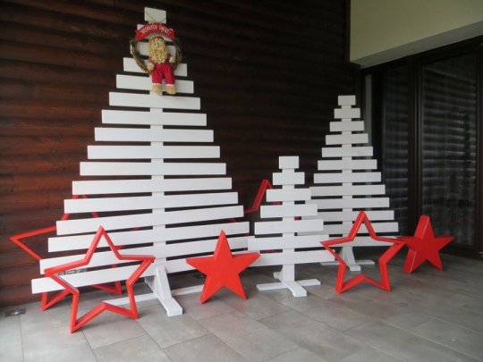 Weihnachtsbaum aus Brettern - flach