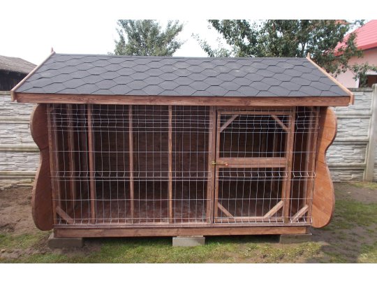 Hundezwinger mit Satteldach