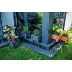 Kleiner quadratischer Topf