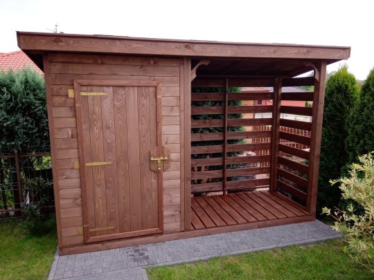 Brennholzschuppen D2