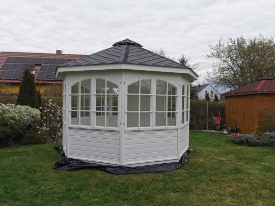 Octagonal gazebo O1