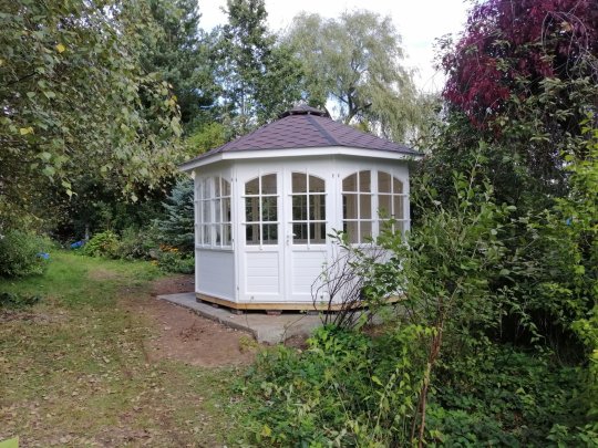 Achteckiger Pavillon O1