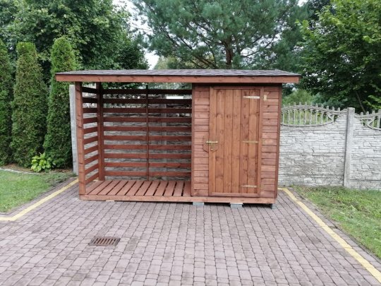 Brennholzschuppen D2