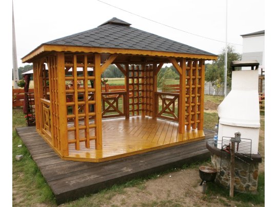 Old Polish rectangular gazebo 4 x 4 m 16 m2