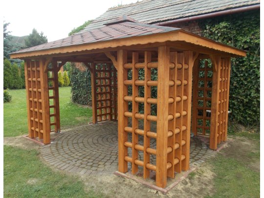 Old Polish rectangular gazebo 4 x 4 m 16 m2