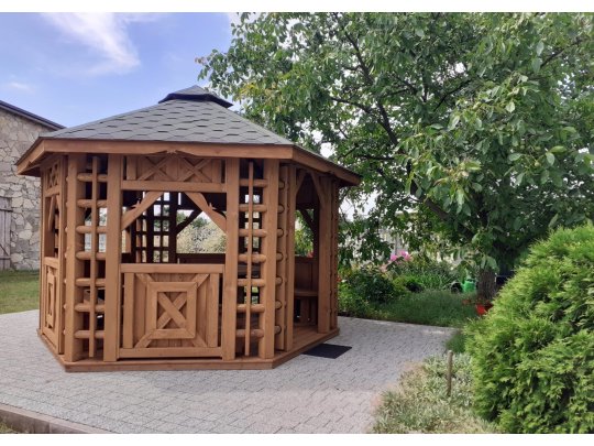 Altpolnischer sechseckiger Pavillon ∅ 3,9 m 12 m2