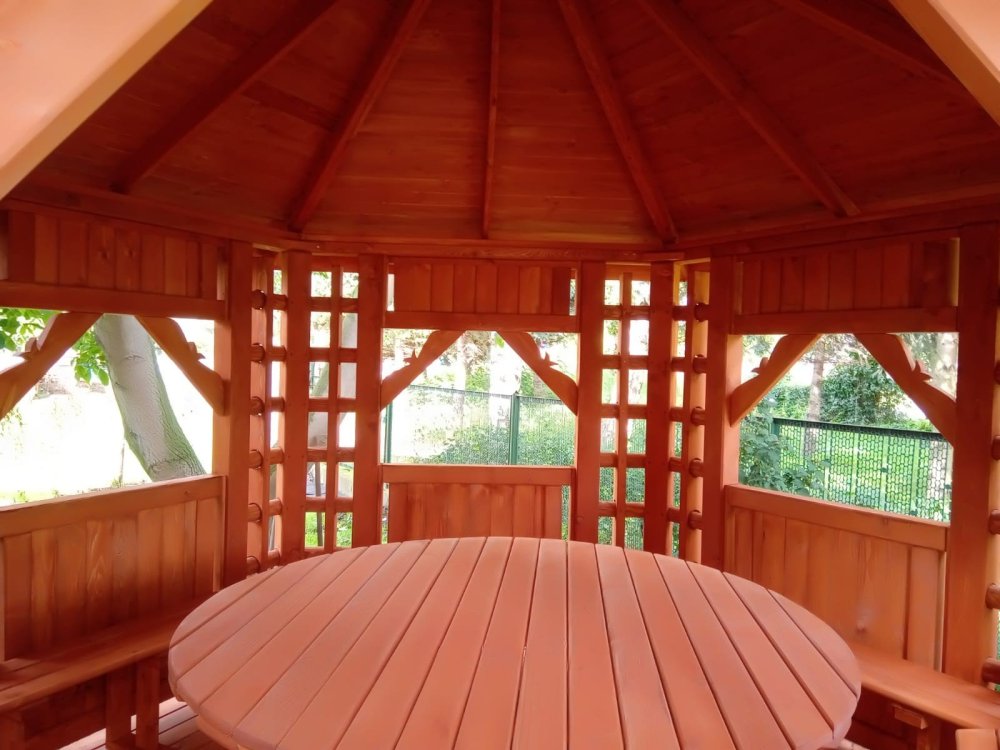 Altpolnischer sechseckiger Pavillon ∅ 3,9 m 12 m2