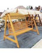 Huśtawki drewniane ogrodowe